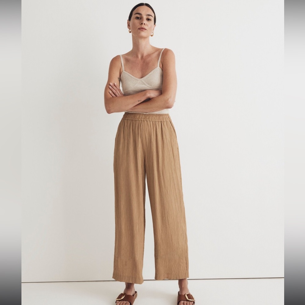 NEW crinkled crepe straight leg crop pants